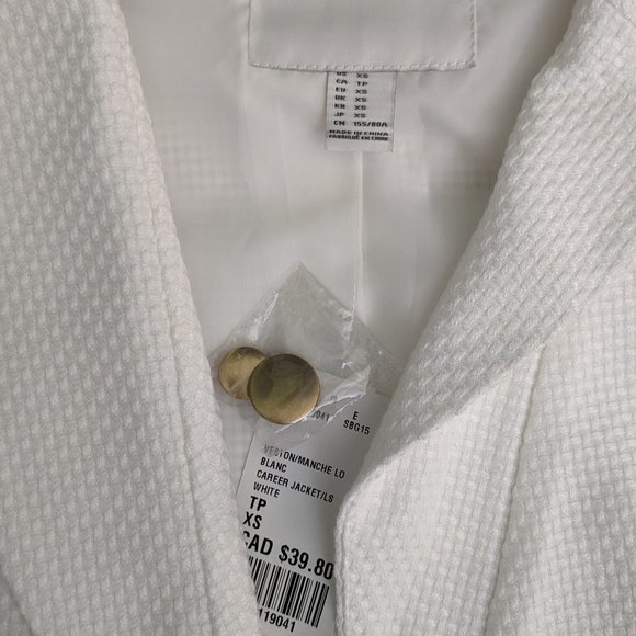 FOREVER 21 White Blazer Gold Buttons NWT - Picture 6 of 6